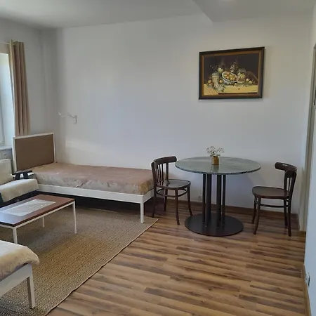 Klemens Nr Domu 14 Apartman