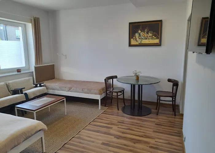 Klemens Nr Domu 14 דירה